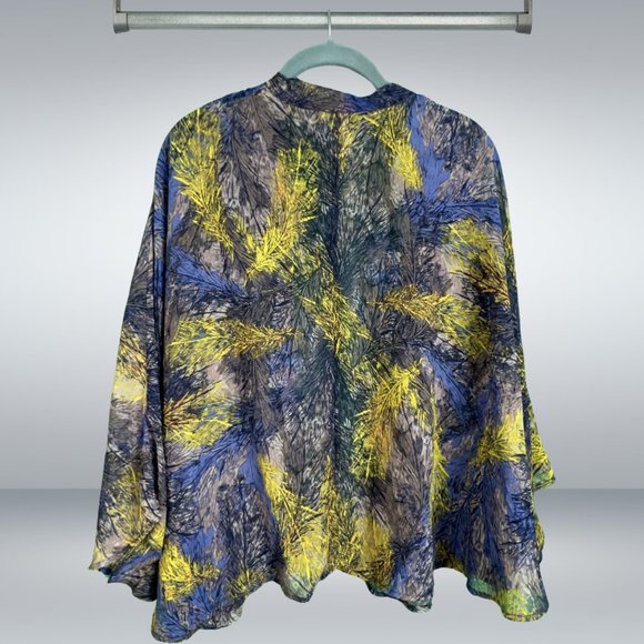 Xhilaration Cropped Flowy Sheer Kimono or Swing Cape - Picture 2 of 4